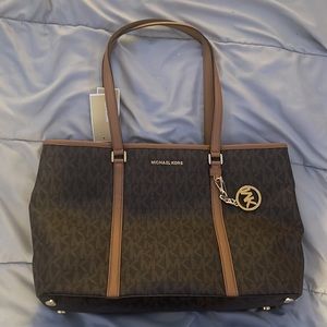Michael Kors hand bag